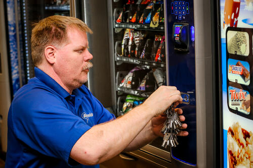 5005.jpg The Bernick's Vending Process
